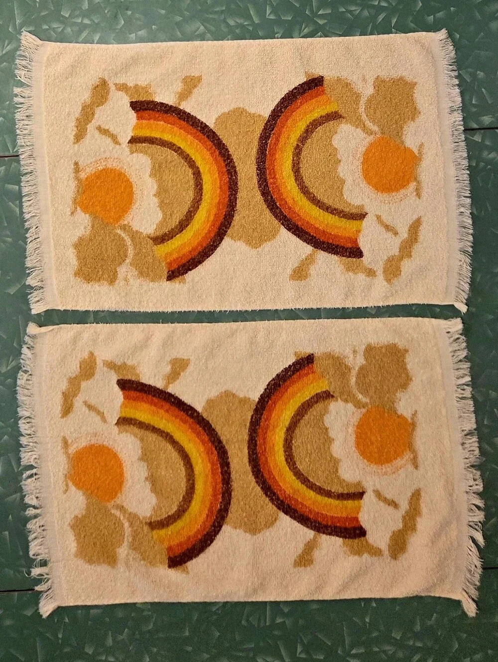 Rare Vintage Cannon Rainbow & Sun Bath & Hand Towel Set Of 4  1970's Retro Decor